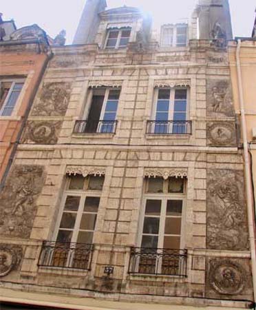 chalon_bldg