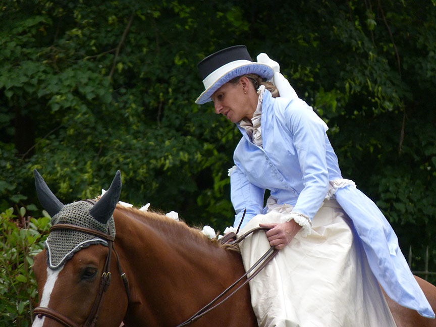 x_side_saddle