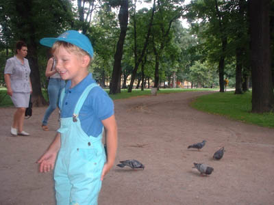 boy_pigeons