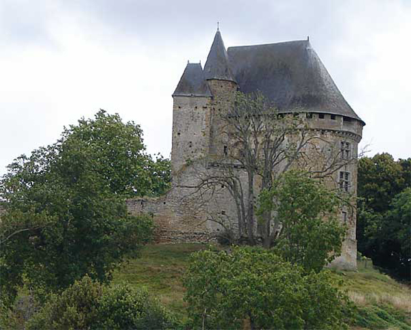 q_castle