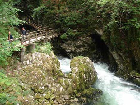 gorge_path