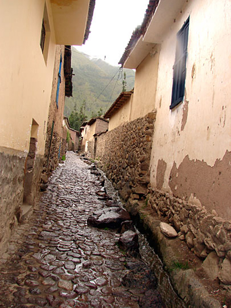 1old_town_streets