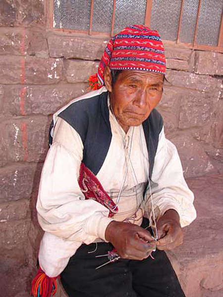 x_man_with_yarn