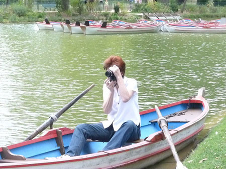 a_taking pix