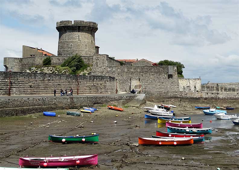 d_fort-boats