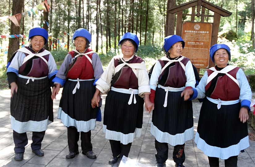 b_dancing-grandmothers