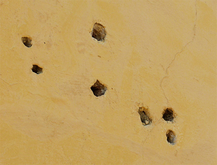 bullett_holes