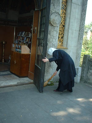 nun