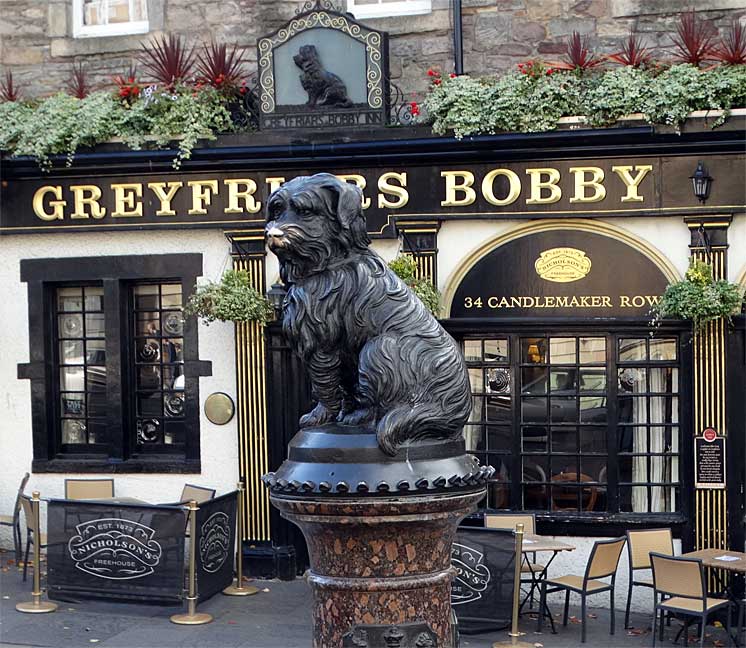 Bobby's pub